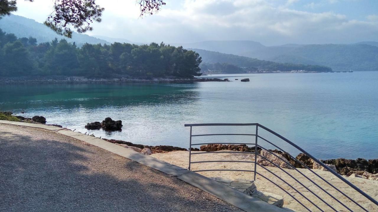 Apartmani Zlataric Stari Grad  Exteriör bild